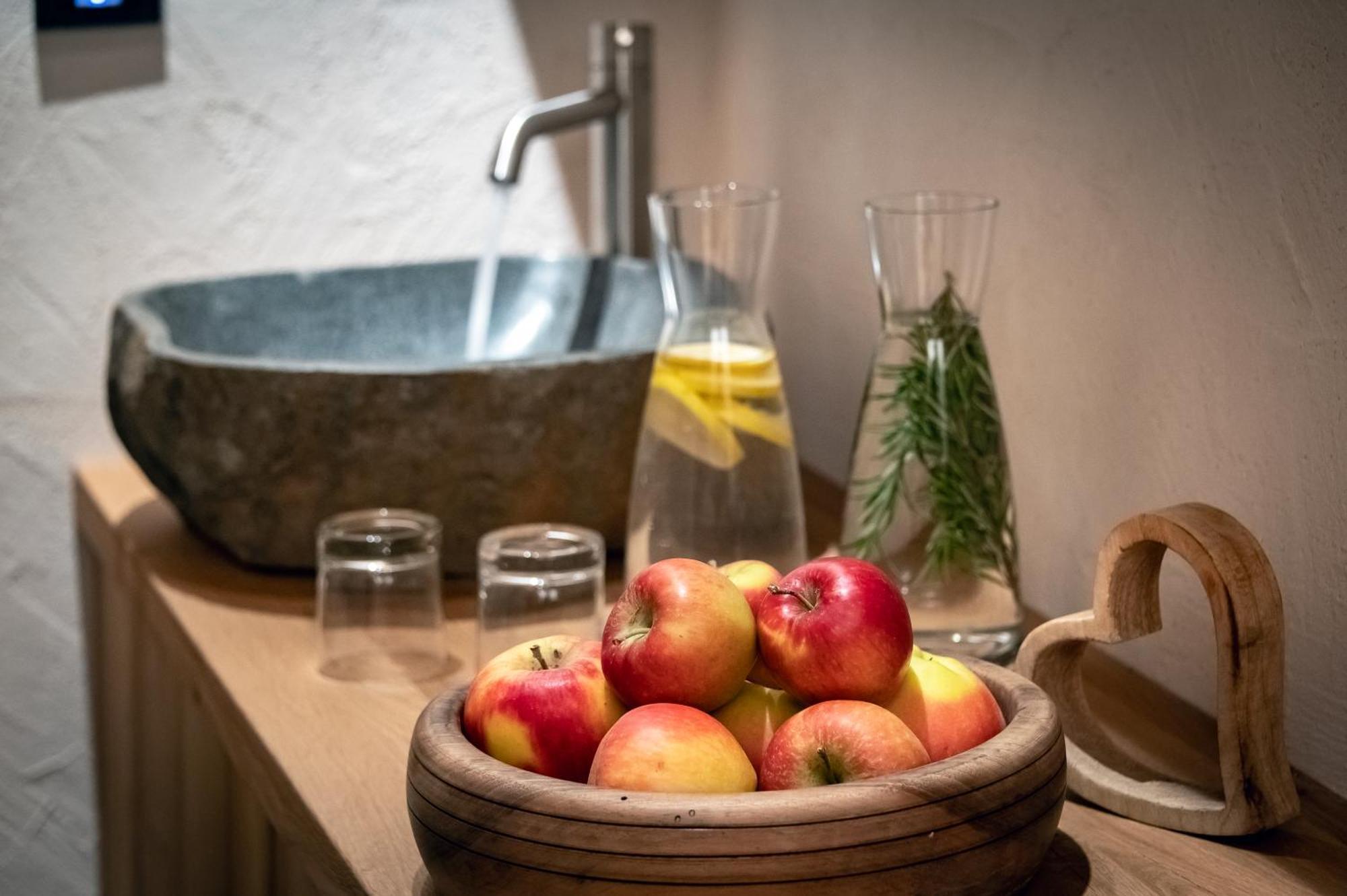 Trinnerhof- Hof Chalets Und Obsthof Mit Zimmer Natz-Schabs 外观 照片
