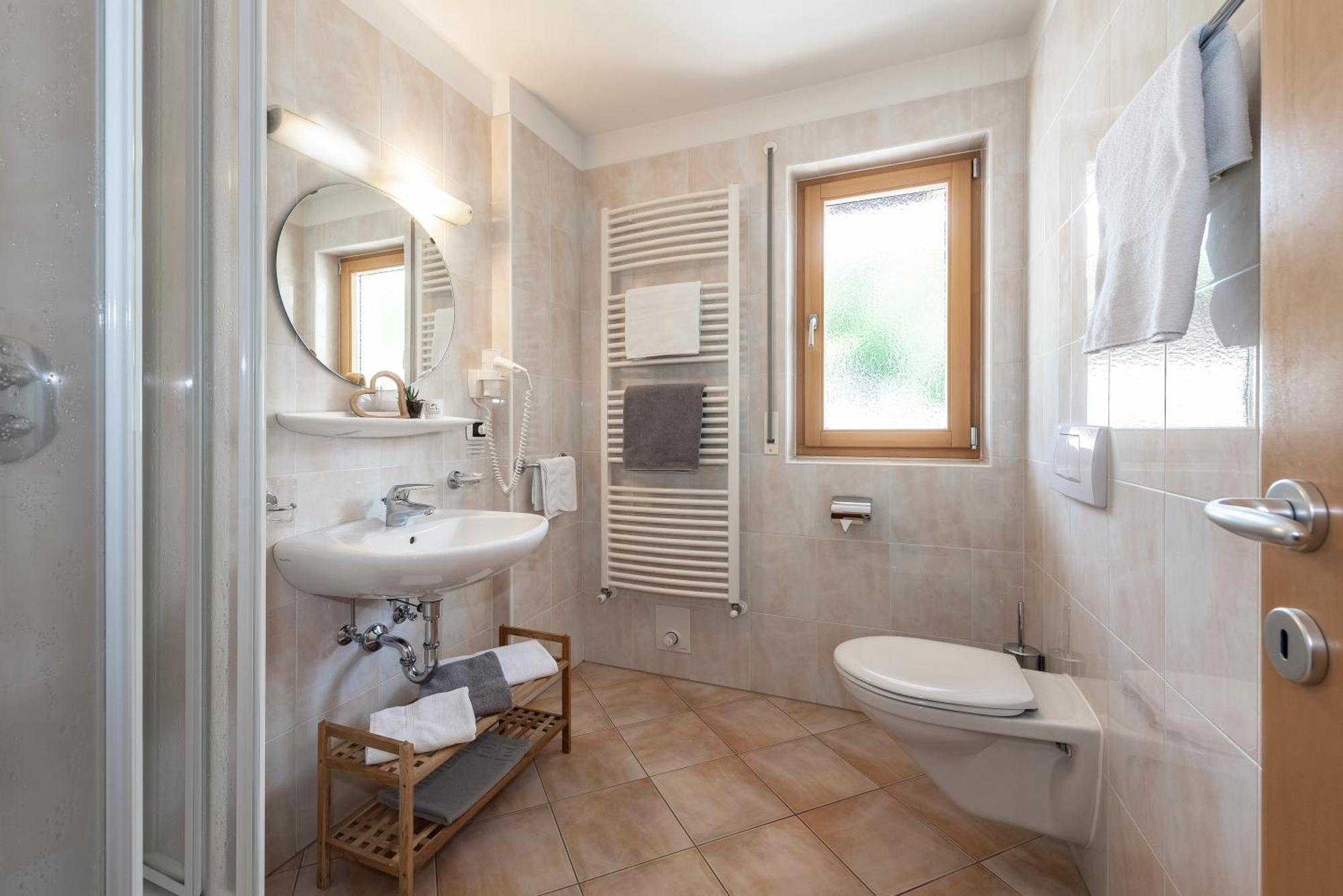 Trinnerhof- Hof Chalets Und Obsthof Mit Zimmer Natz-Schabs 外观 照片